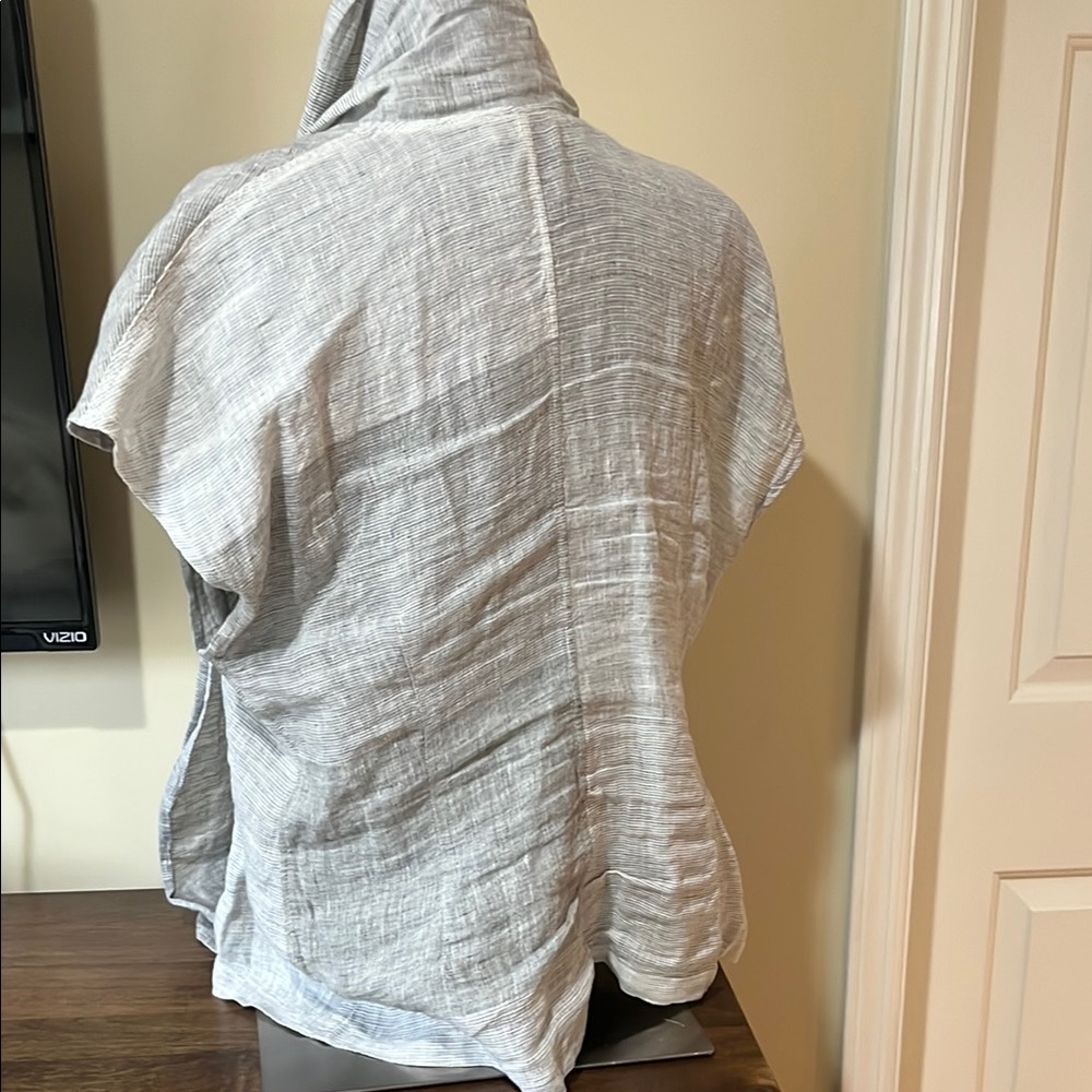 Gray Draped Top - image 6
